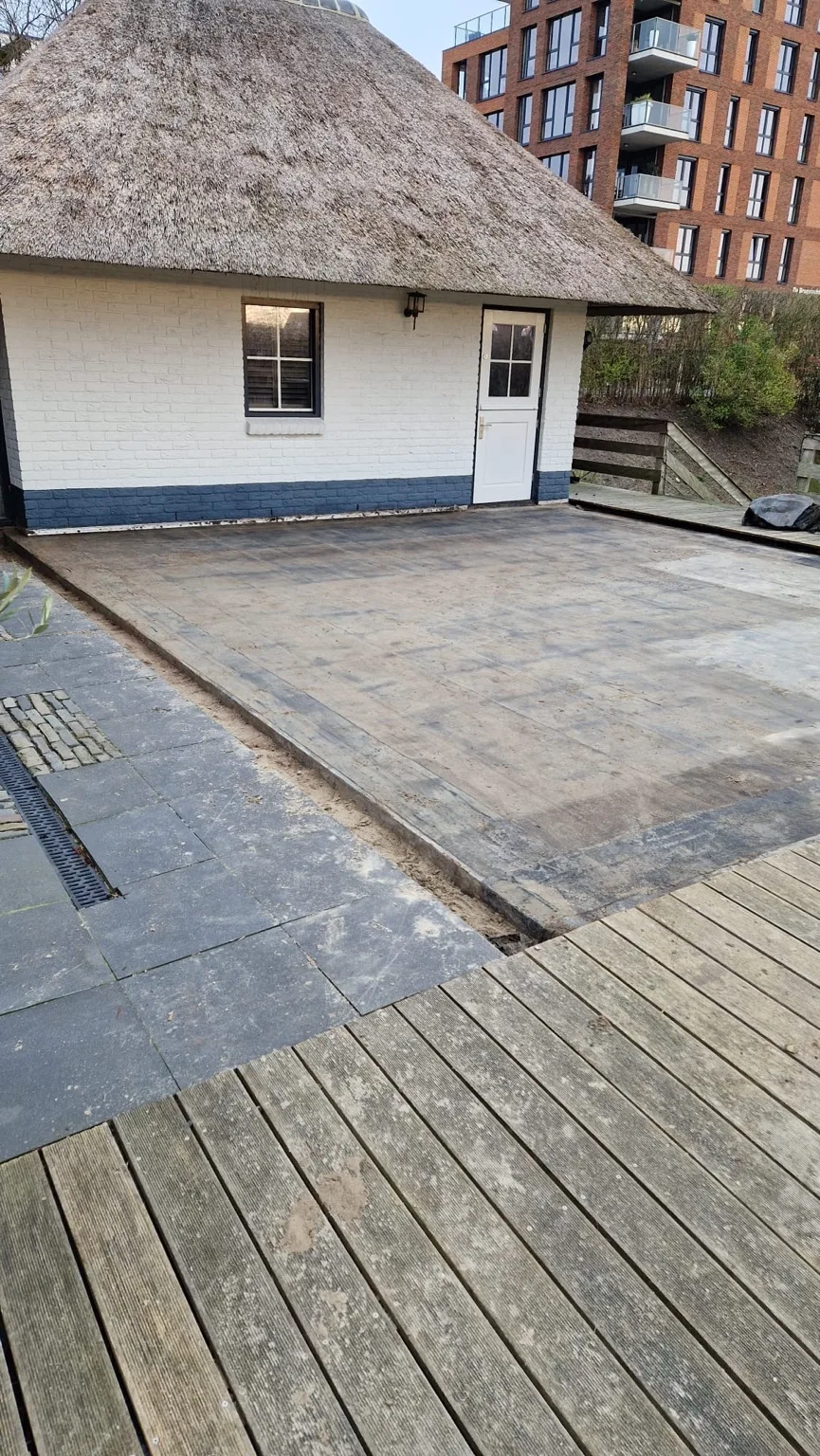 Bovenbouw verwijderd bij Terrasdak van 60 m² waterdicht in Vinkeveen